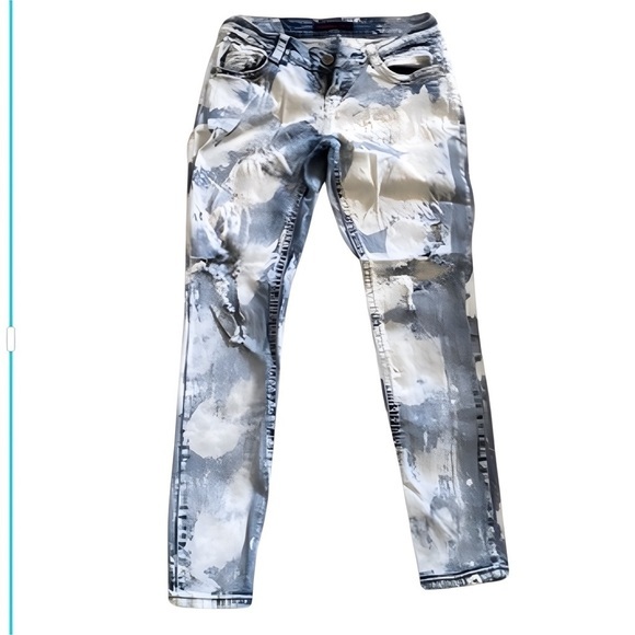 Summer Slay Essentials: Rock the Rips with Material Girl‎ Jeans! Y2K - Picture 1 of 8
